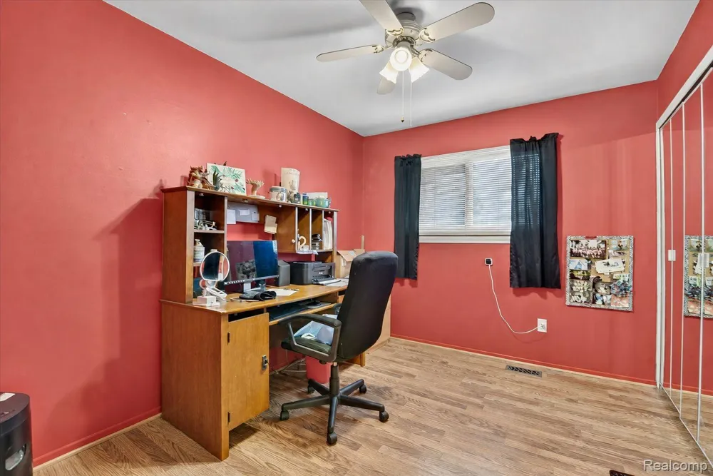 27241 Evelyn Avenue Brownstown Charter Township, MI 48183