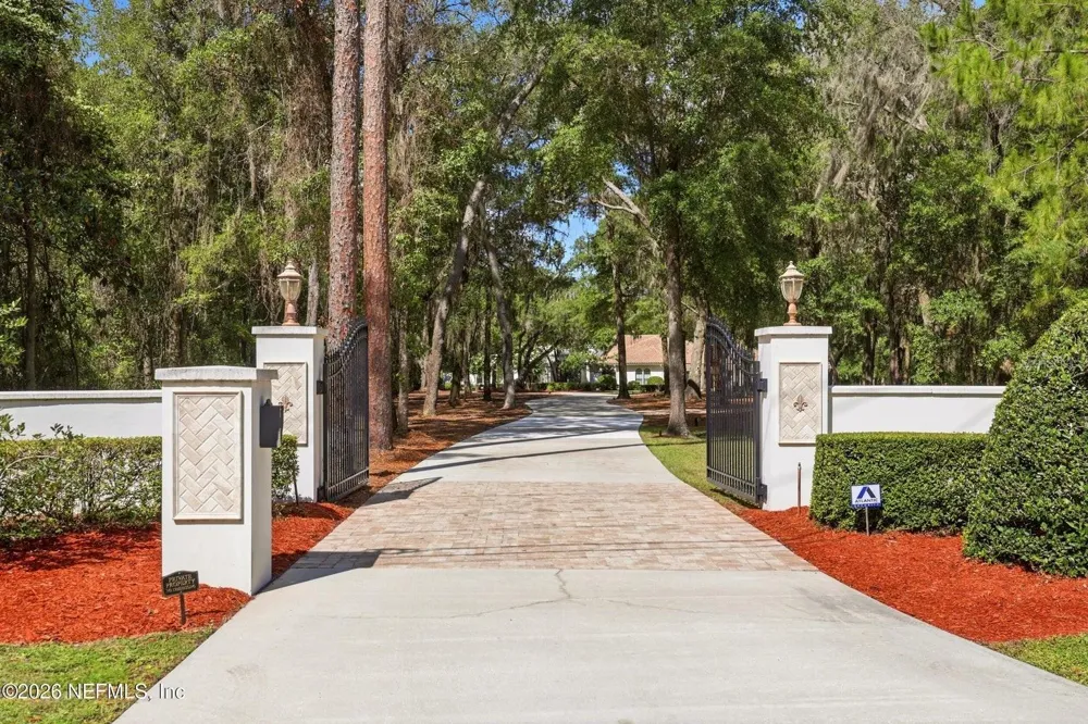 3260 COUNTY ROAD 209 Green Cove Springs, FL 32043