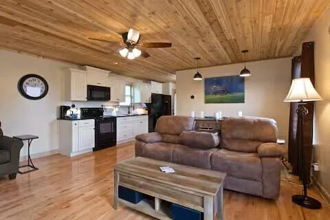 406 Long Hollow Road Chickamauga, GA 30707