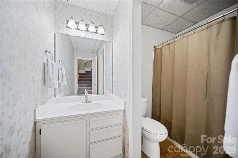 529 Catspaw Road Statesville, NC 28677