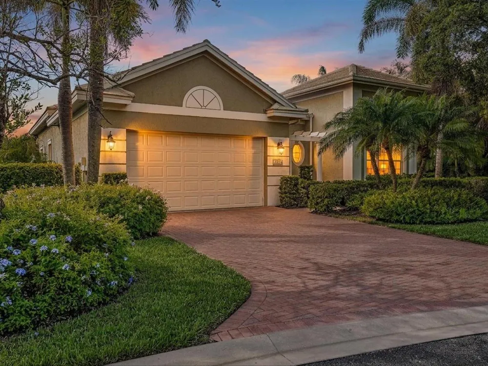 1286 RIVER REACH DRIVE Vero Beach, FL 32967
