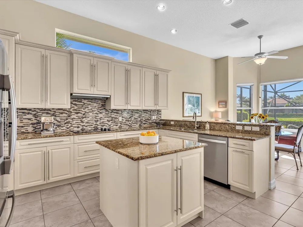 1286 RIVER REACH DRIVE Vero Beach, FL 32967