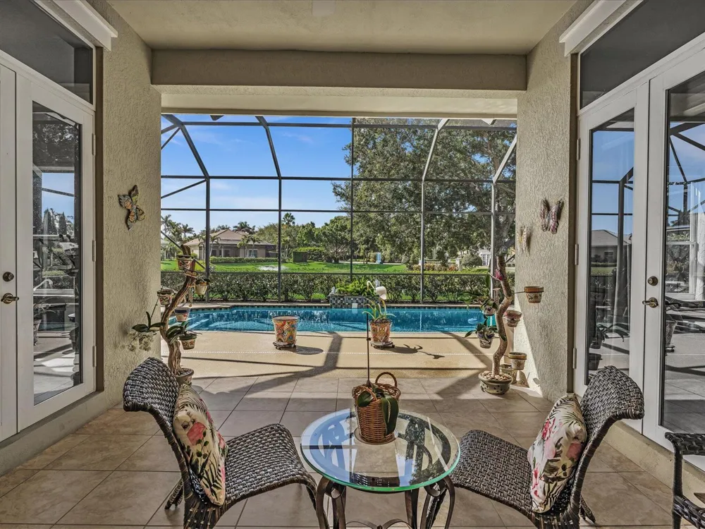 1286 RIVER REACH DRIVE Vero Beach, FL 32967