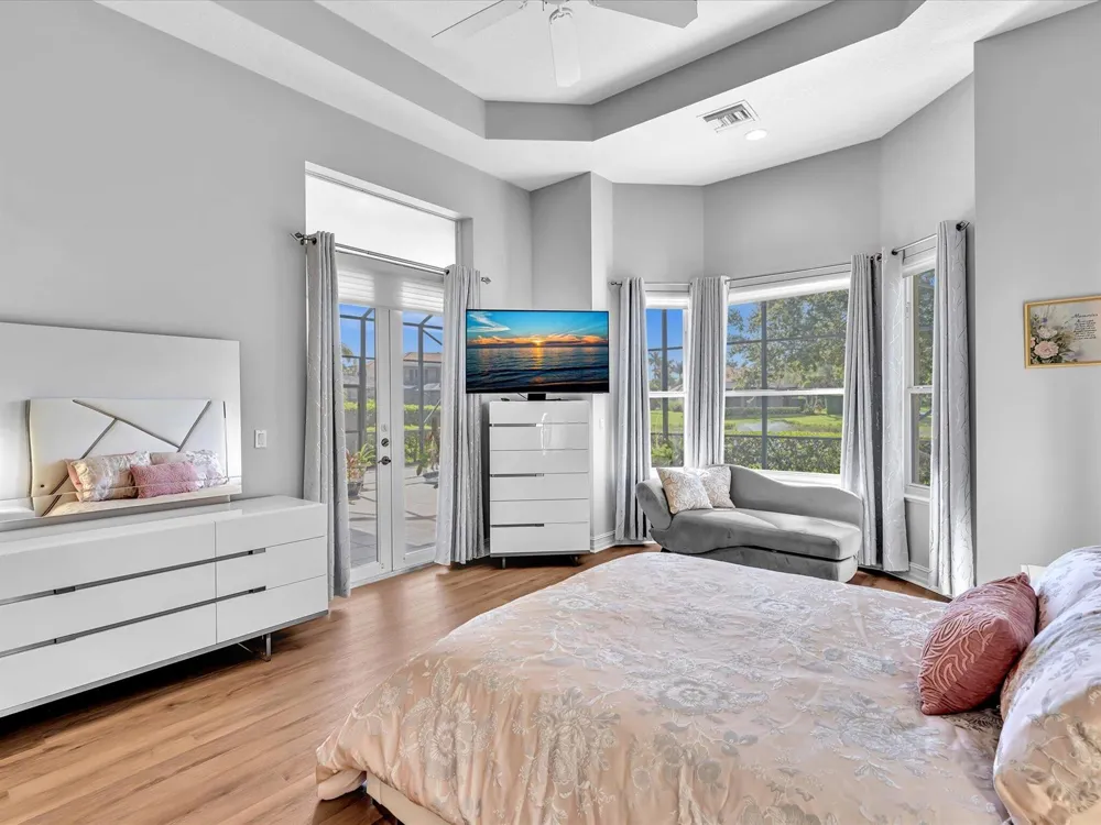1286 RIVER REACH DRIVE Vero Beach, FL 32967