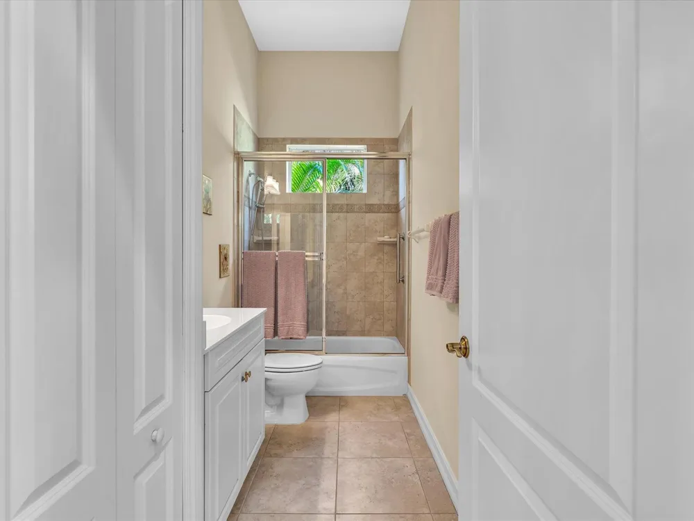 1286 RIVER REACH DRIVE Vero Beach, FL 32967
