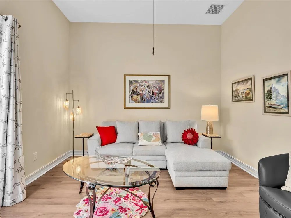 1286 RIVER REACH DRIVE Vero Beach, FL 32967