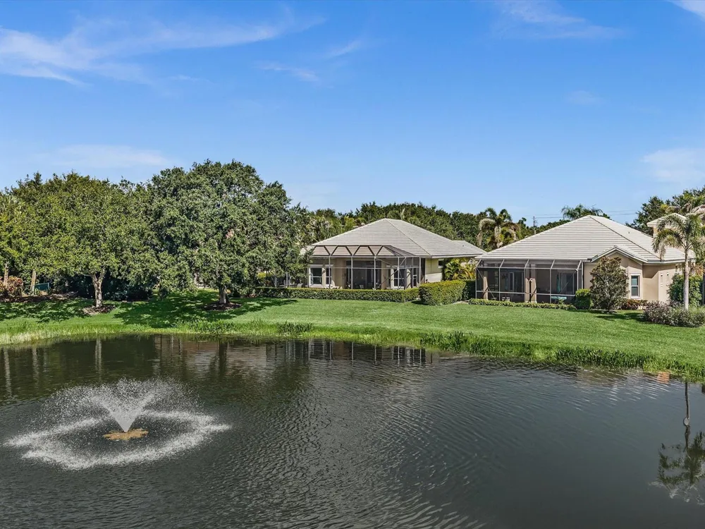 1286 RIVER REACH DRIVE Vero Beach, FL 32967