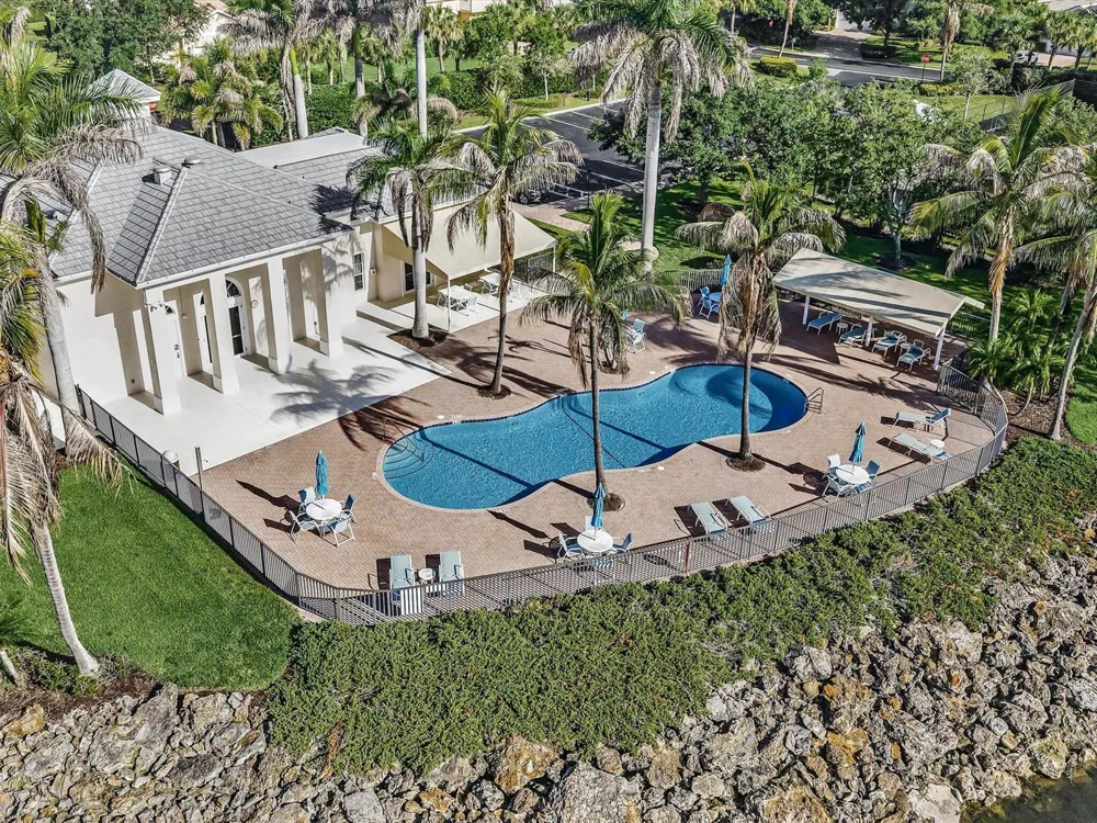 1286 RIVER REACH DRIVE Vero Beach, FL 32967