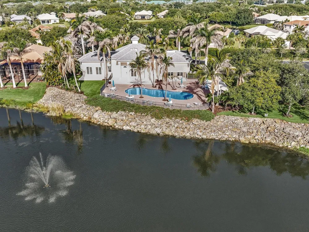 1286 RIVER REACH DRIVE Vero Beach, FL 32967