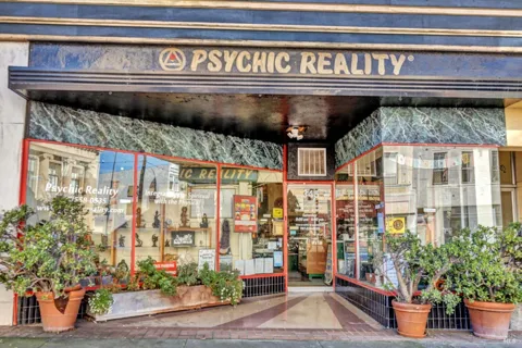 345 Georgia Street
