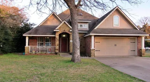 52 Fairway Drive