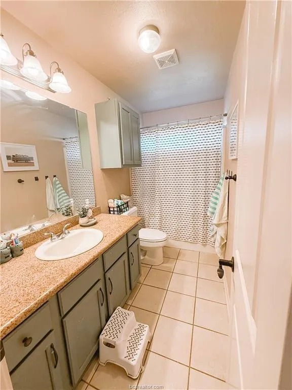 52 Fairway Drive Normangee, TX 77871