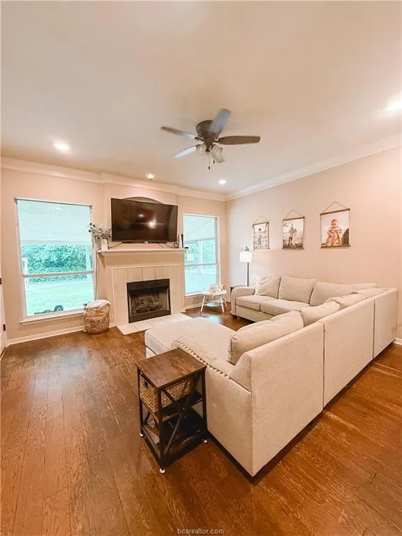 52 Fairway Drive Normangee, TX 77871