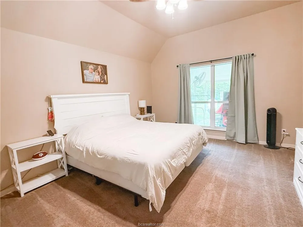52 Fairway Drive Normangee, TX 77871