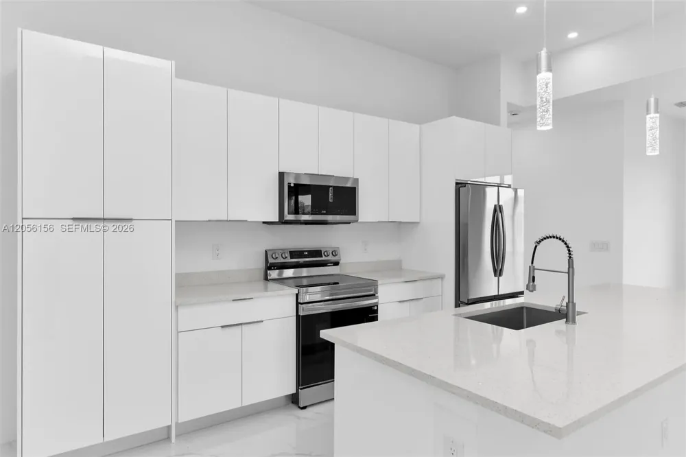 4202 NW  33rd St Cape Coral, FL 33993