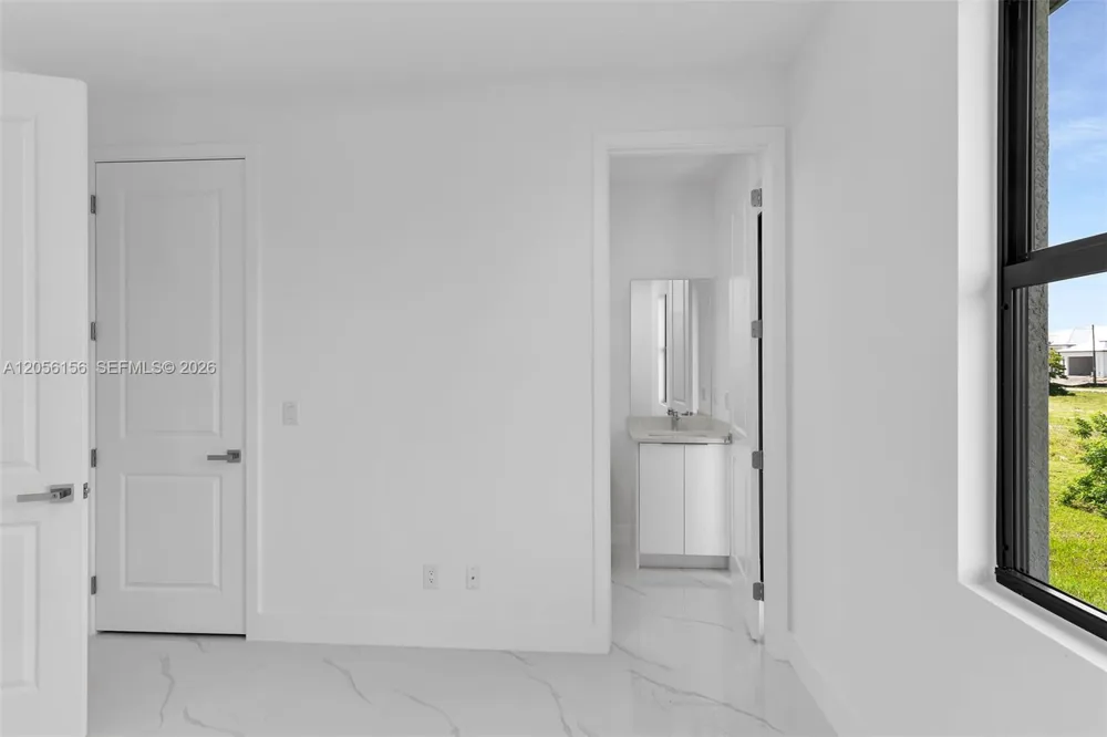 4202 NW  33rd St Cape Coral, FL 33993