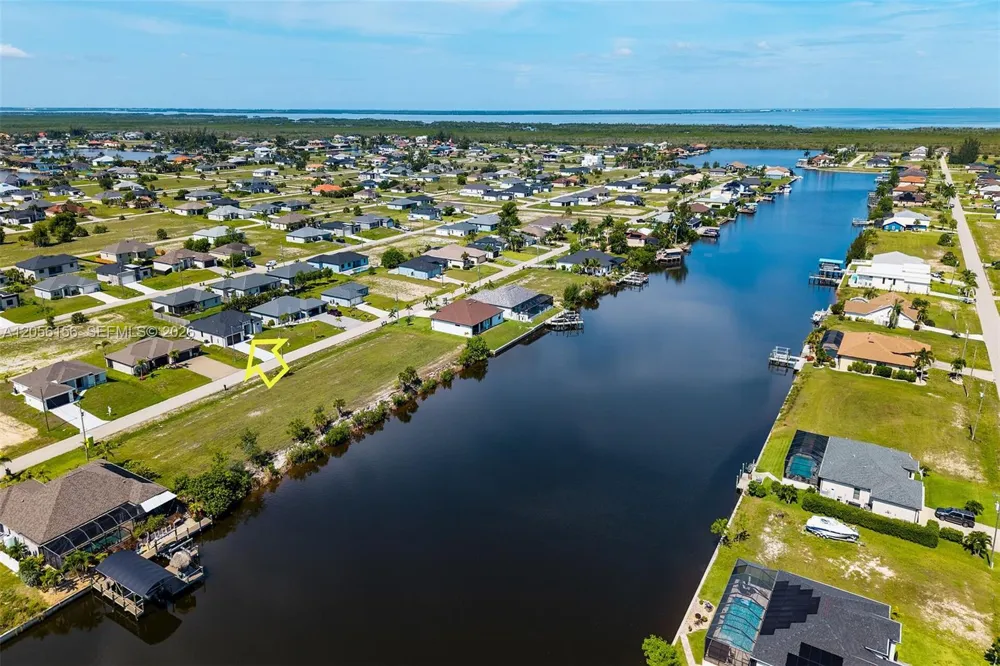 4202 NW  33rd St Cape Coral, FL 33993
