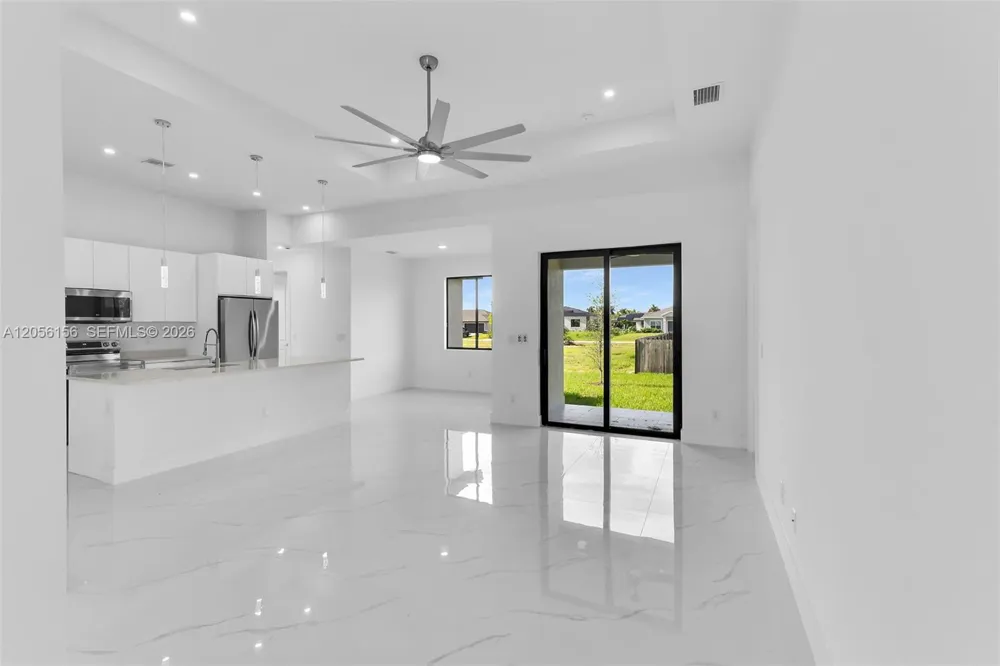 4202 NW  33rd St Cape Coral, FL 33993