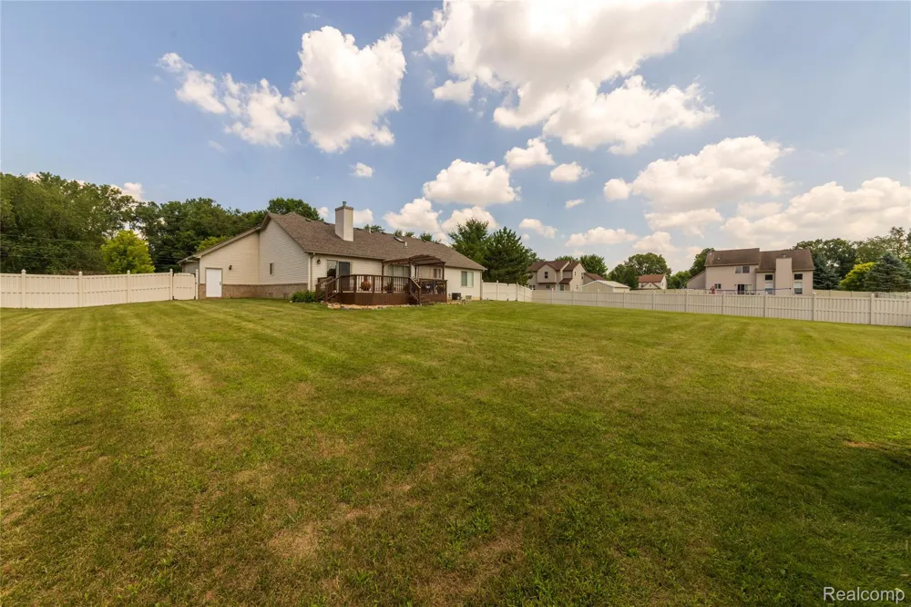 38575 Barth Street Romulus City, MI 48174