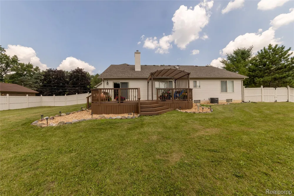 38575 Barth Street Romulus City, MI 48174