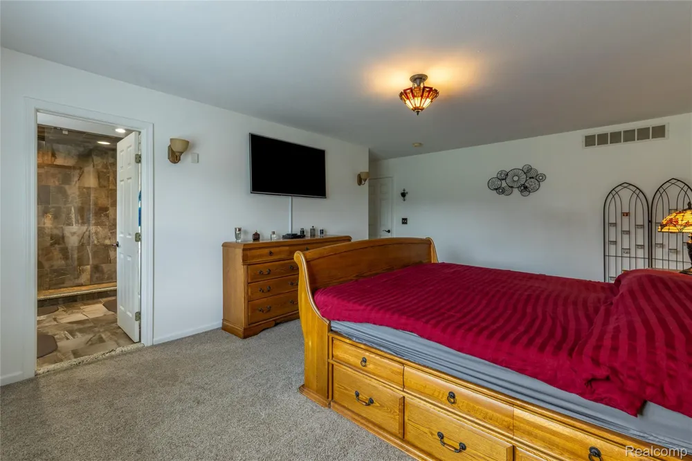 38575 Barth Street Romulus City, MI 48174