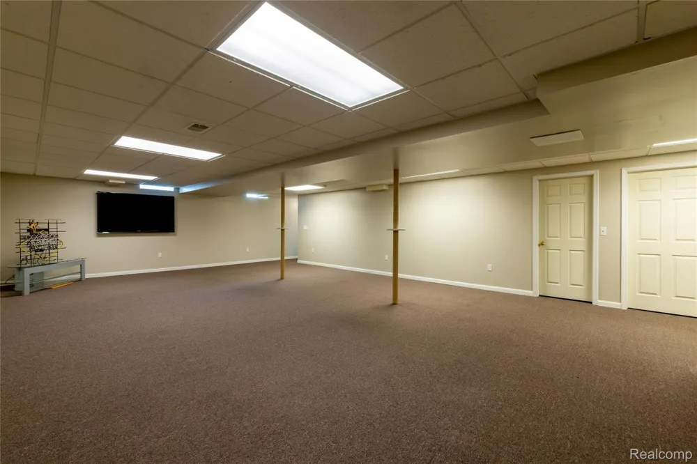 38575 Barth Street Romulus City, MI 48174