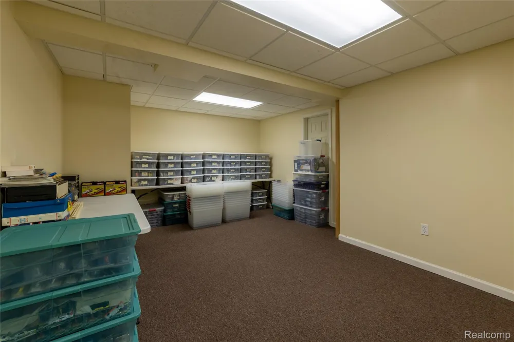 38575 Barth Street Romulus City, MI 48174