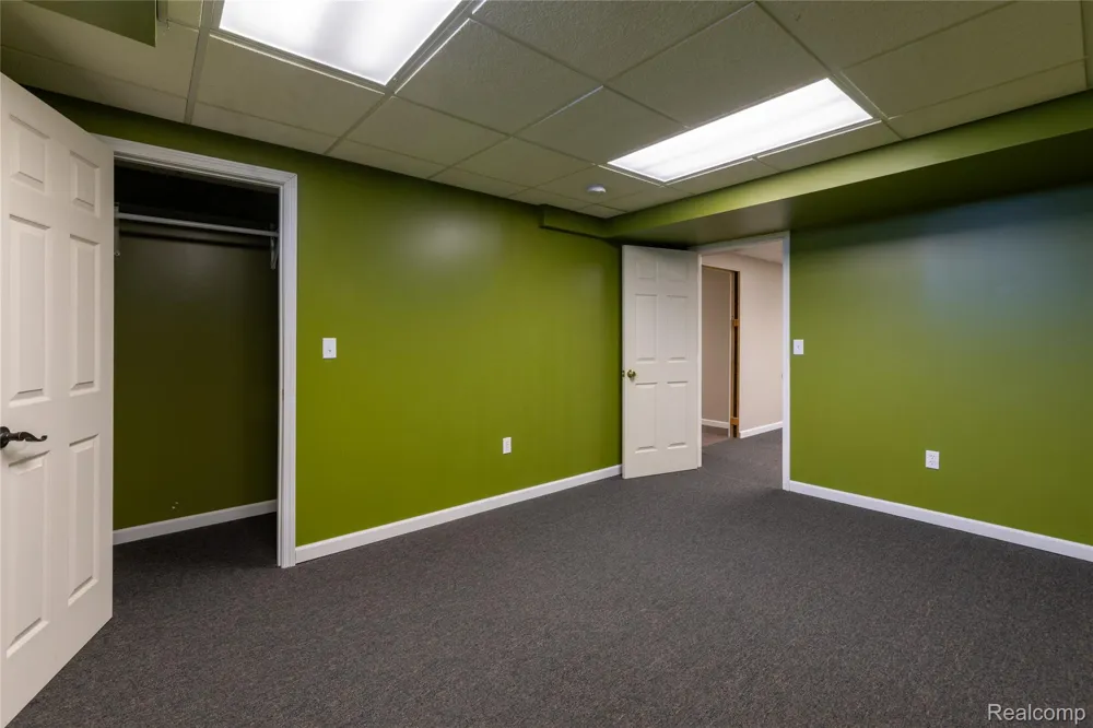 38575 Barth Street Romulus City, MI 48174