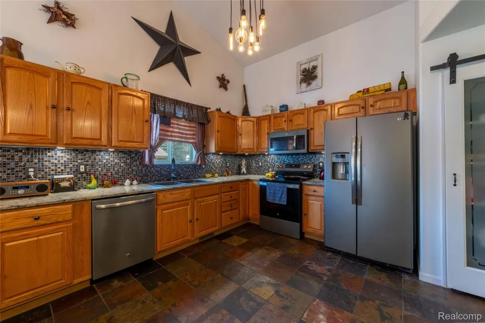 38575 Barth Street Romulus City, MI 48174