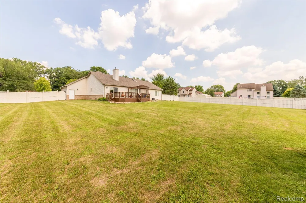 38575 Barth Street Romulus City, MI 48174
