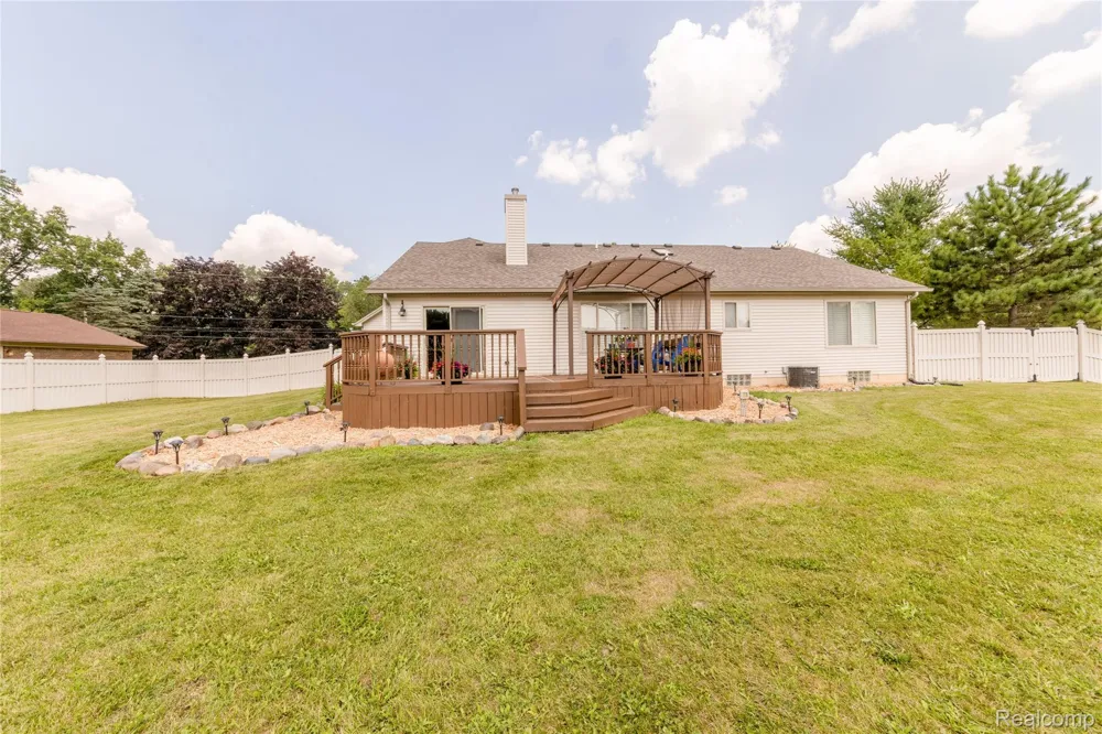 38575 Barth Street Romulus City, MI 48174