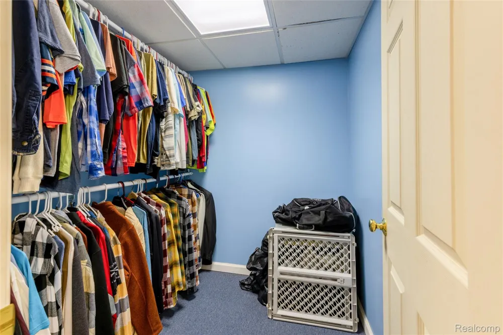38575 Barth Street Romulus City, MI 48174
