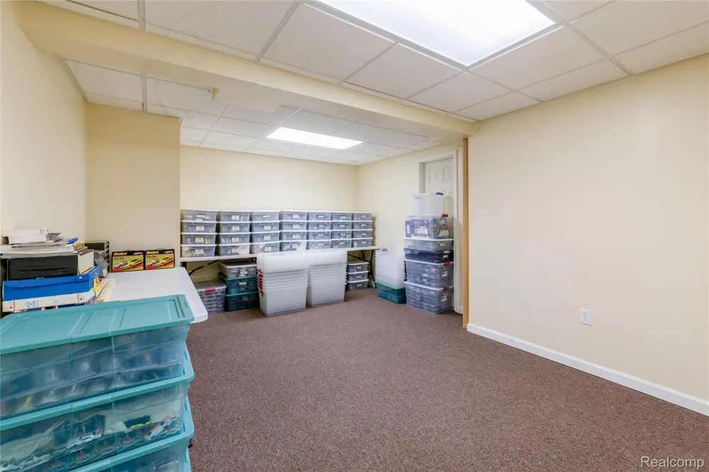 38575 Barth Street Romulus City, MI 48174