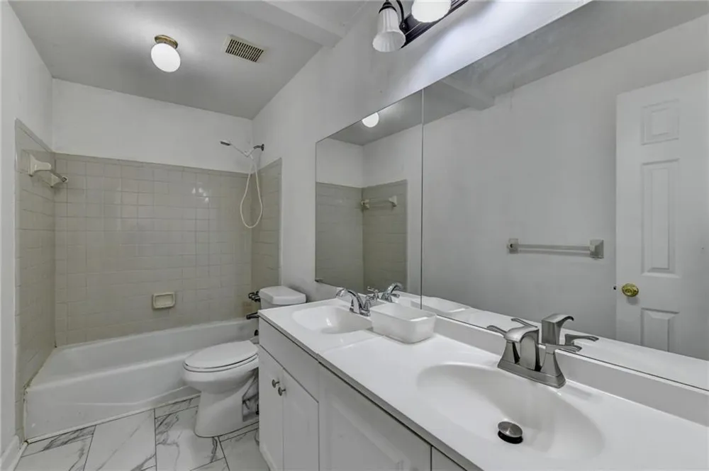 5025 Leeshire Trail #7 Tucker, GA 30084