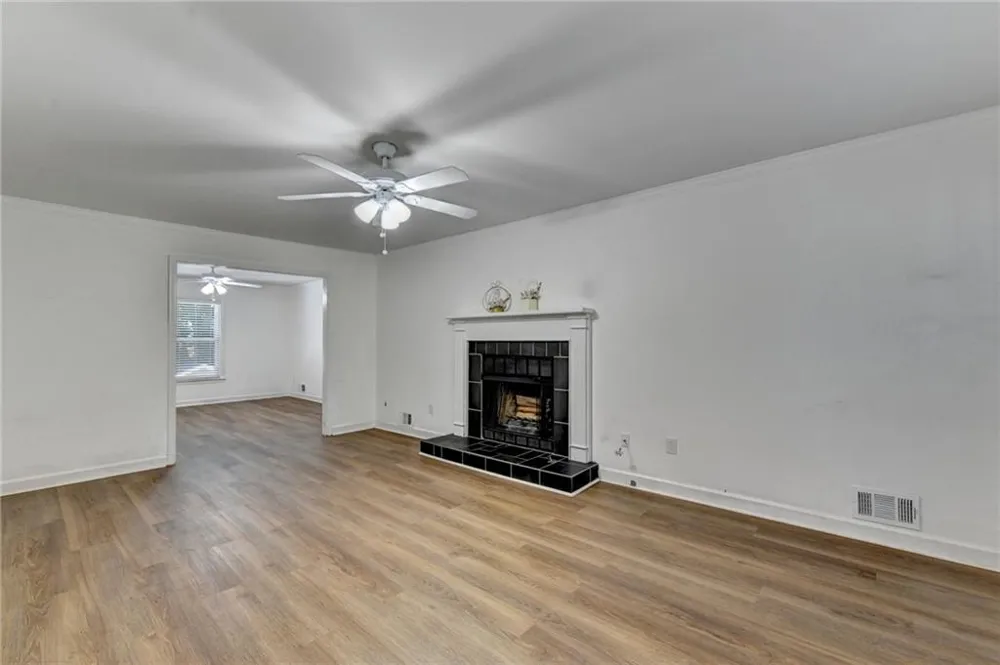 5025 Leeshire Trail #7 Tucker, GA 30084