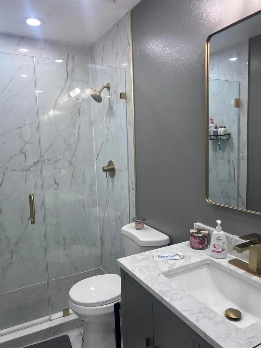 2336 Center Stone Lane Riviera Beach, FL 33404