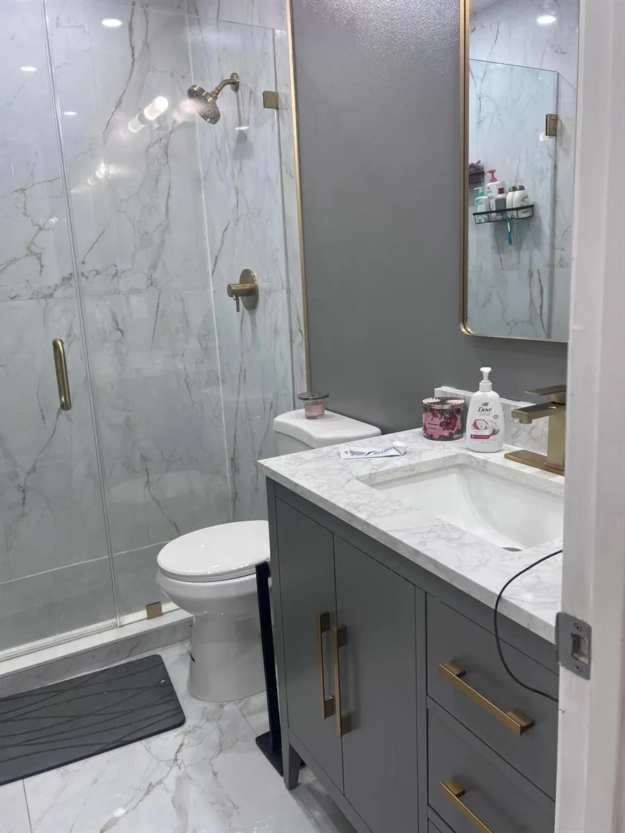 2336 Center Stone Lane Riviera Beach, FL 33404