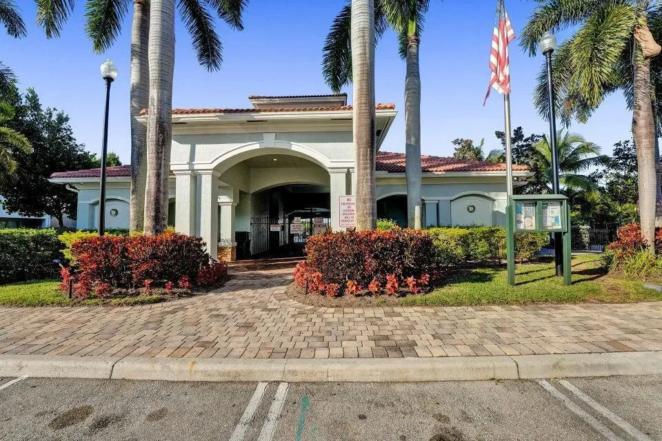 2336 Center Stone Lane Riviera Beach, FL 33404