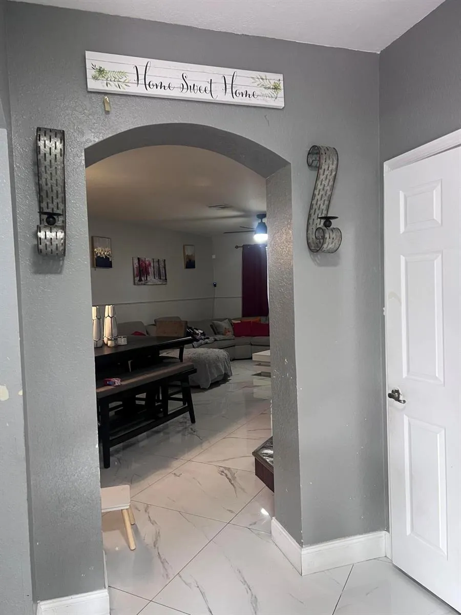 2336 Center Stone Lane Riviera Beach, FL 33404