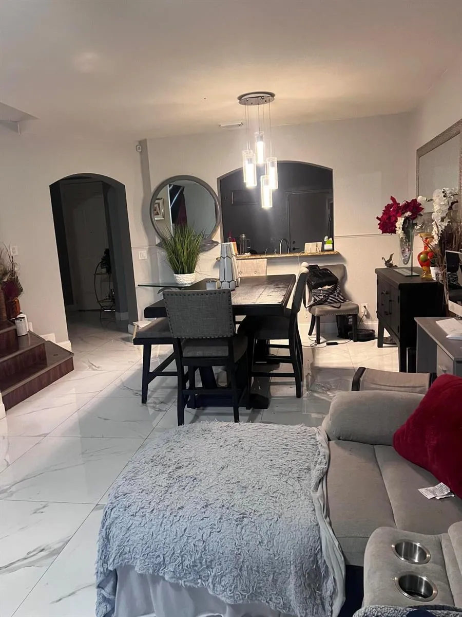2336 Center Stone Lane Riviera Beach, FL 33404