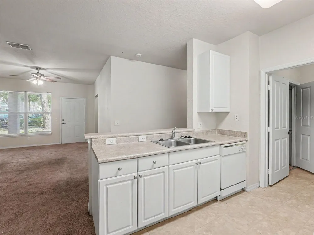 8003 HEMINGWAY CIRCLE #8003-8 Haines City, FL 33844