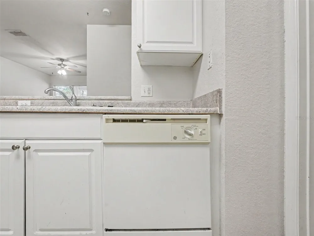 8003 HEMINGWAY CIRCLE #8003-8 Haines City, FL 33844
