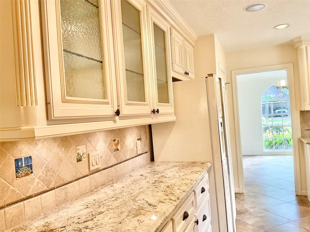 1022 Oak Leaf Street La Porte, TX 77571