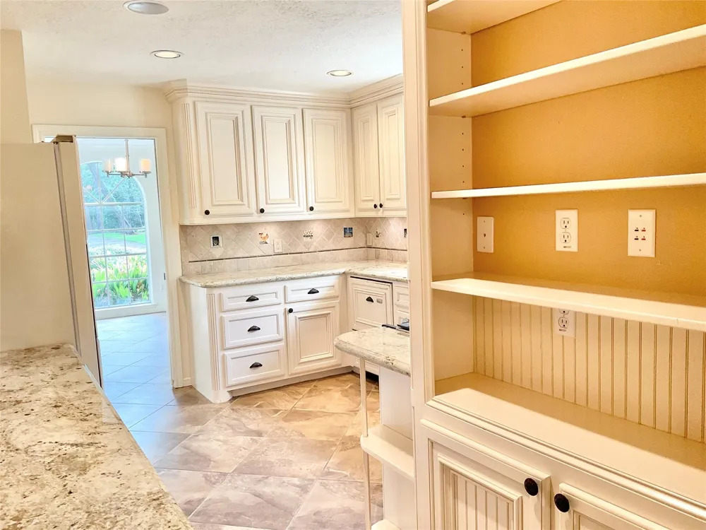 1022 Oak Leaf Street La Porte, TX 77571
