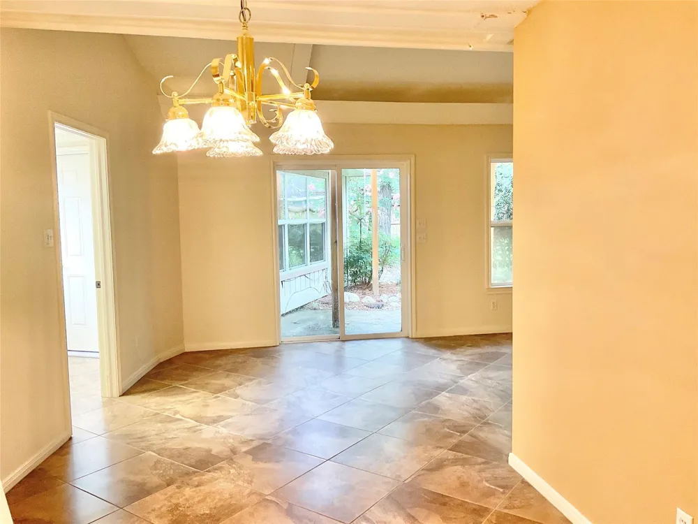 1022 Oak Leaf Street La Porte, TX 77571