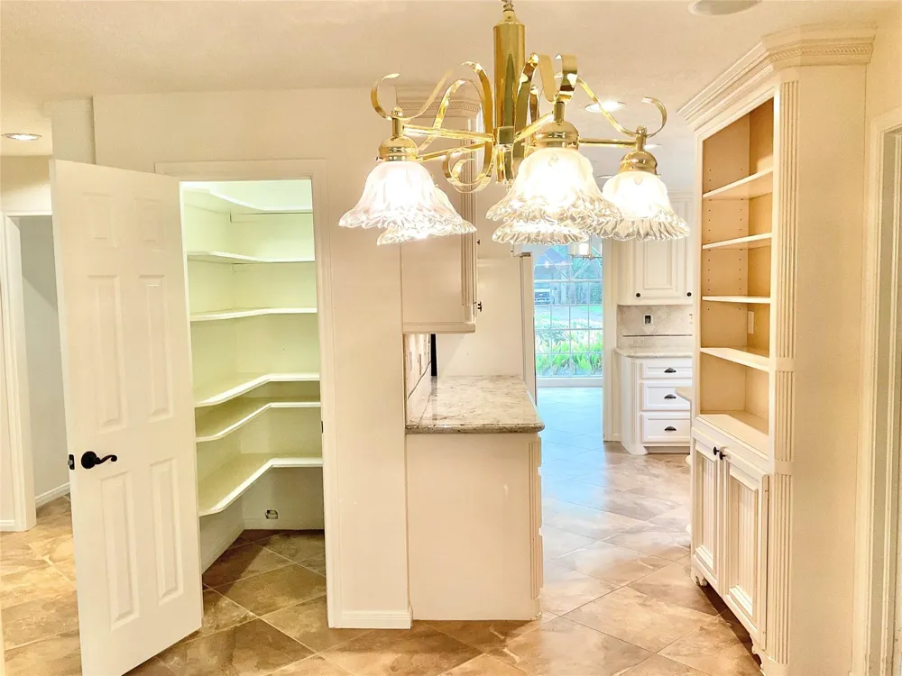 1022 Oak Leaf Street La Porte, TX 77571