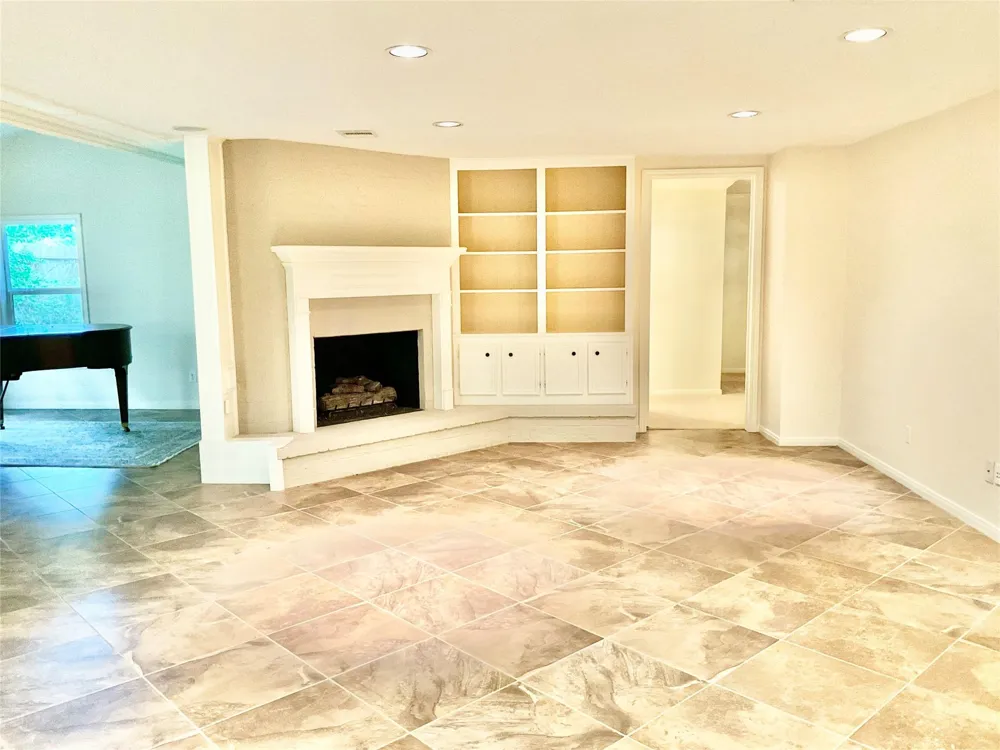 1022 Oak Leaf Street La Porte, TX 77571