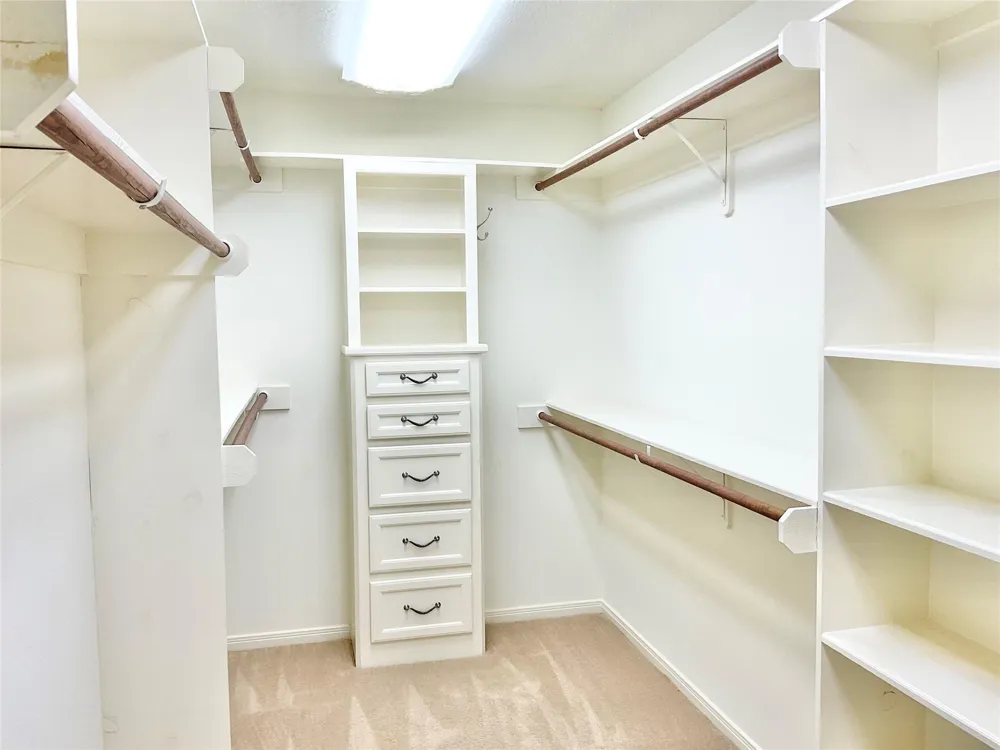 1022 Oak Leaf Street La Porte, TX 77571