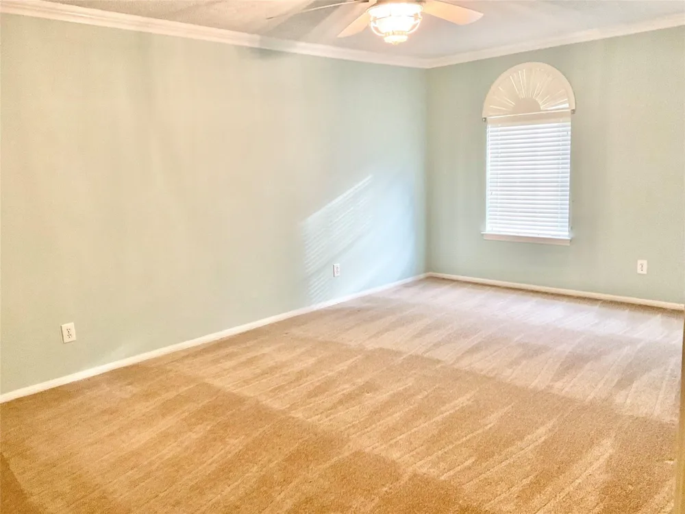1022 Oak Leaf Street La Porte, TX 77571