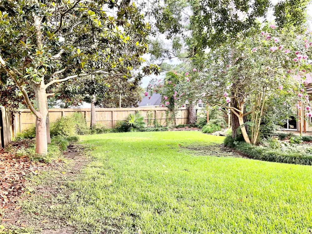 1022 Oak Leaf Street La Porte, TX 77571